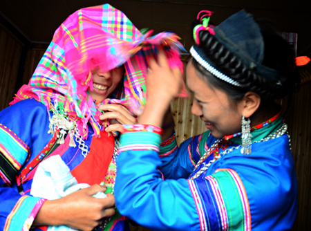 Unique Phu La ethnic minority wedding ceremony